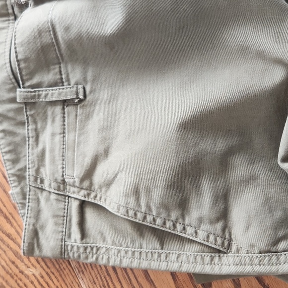 Gap Army Green US 8 R - Picture 8 of 9